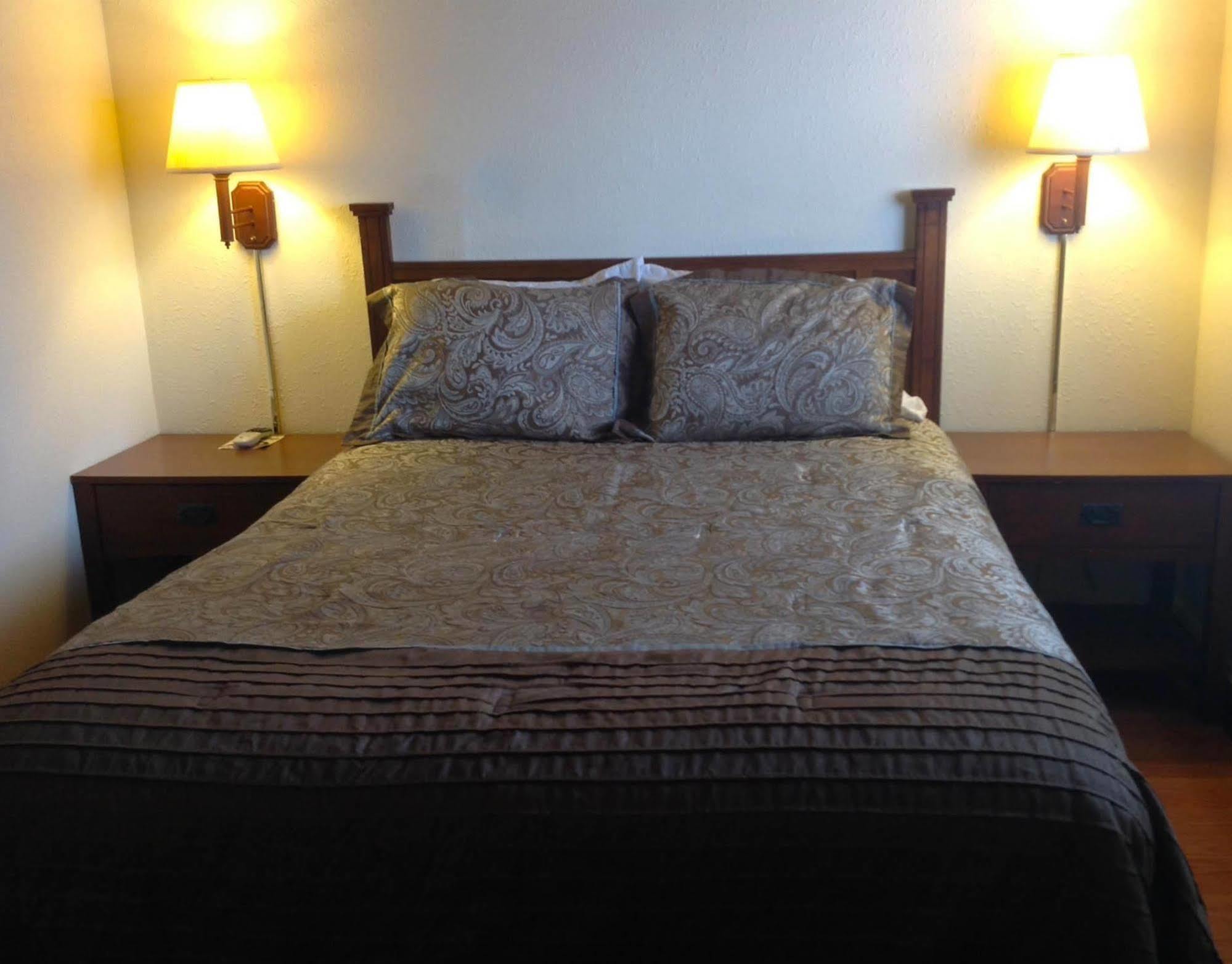 Americas Best Value Inn Fort Collins Esterno foto